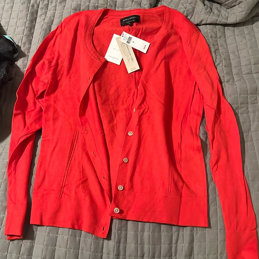 Banana republic premium yarn button down cardigan sweater
